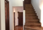 Chalet independiente con terreno en alquiler en Marbella ref: TR284905 foto