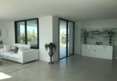 Chalet independiente con terreno en venta en Marbella ref: TR15226 foto