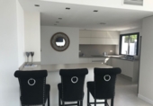 Chalet independiente con terreno en venta en Marbella ref: TR15226 foto