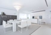 Chalet independiente con terreno en venta en Marbella ref: TR25889 foto