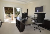 Chalet independiente con terreno en venta en la España, Marbella, ref: TR25823 foto