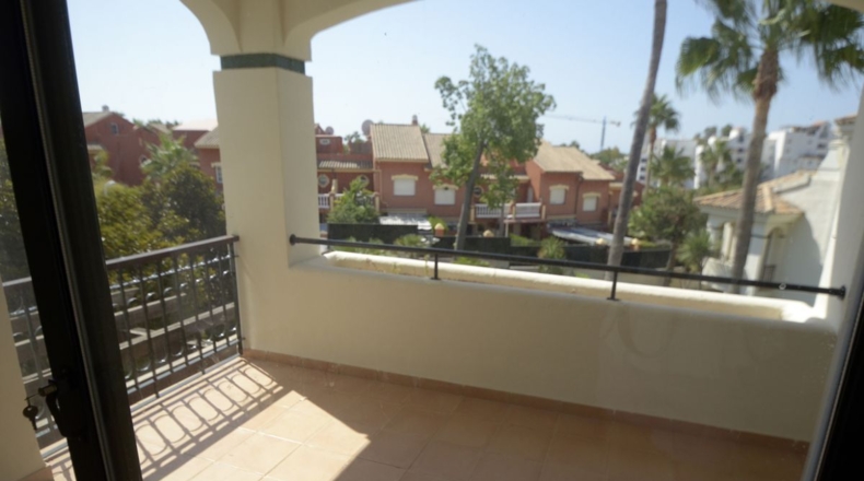 Málaga - Golf Park - 300m2