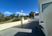 Chalet independiente con terreno en venta en la España, Marbella, ref: TR377387 foto