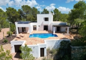 Xalet independent amb terreny en venda a Eivissa ref.: TR204620 foto