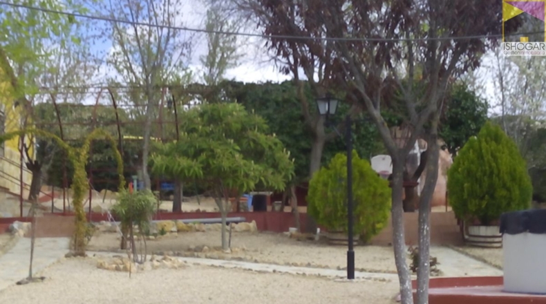 Ciudad Real - Valdepeñas - 1400m2