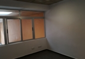 Nau industrial en venda a Valdepeñas ref.: TR201950 foto