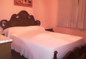 Chalet independiente con terreno en venta en Valdepeñas ref: TR201946 foto