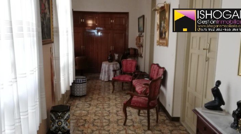 Ciudad Real - Valdepeñas - 404m2