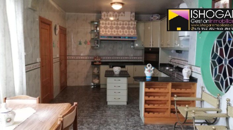 Ciudad Real - Valdepeñas - 404m2
