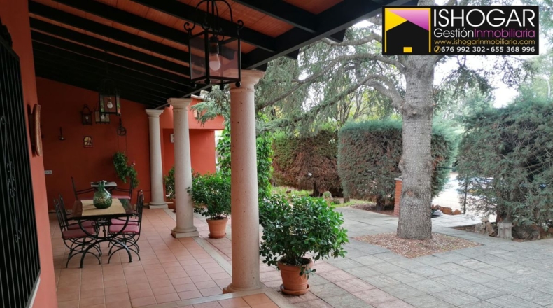 Ciudad Real - Valdepeñas - 1200m2