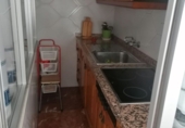 Дом с участком на продажу в городе Вальдепеньяс. Фото