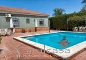 Chalet independiente con terreno en venta en Carmona ref: TR59924 foto
