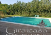 Xalet independent amb terreny en venda a Carmona ref.: TR62436 foto