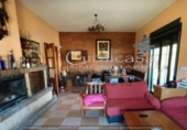 Chalet independiente con terreno en venta en Carmona ref: TR188361 foto