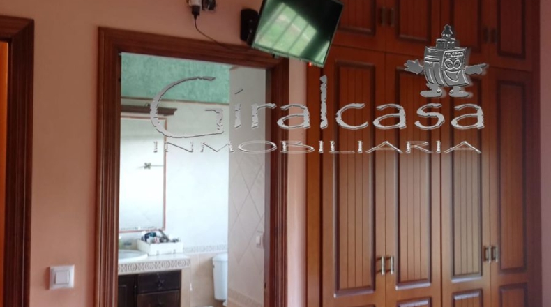 Sevilla - La Celada - 2800m2