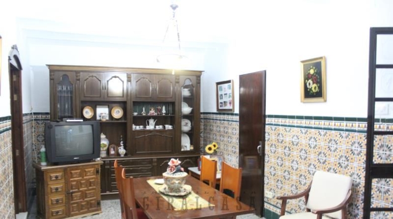Sevilla - Mairena del Alcor - 335m2