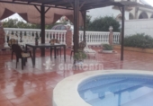Chalet independiente con terreno en venta en Carmona ref: TR99930 foto