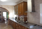 Chalet independiente con terreno en venta en Carmona ref: TR99930 foto