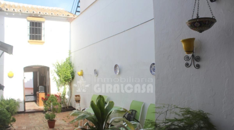 Sevilla - Mairena del Alcor - 319m2