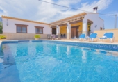 Villa con terreno en venta en Calpe ref: TR278015 foto