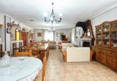 Chalet independiente con terreno en venta en La Guardia de Jaén ref: TR50209 foto