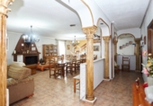 Chalet independiente con terreno en venta en La Guardia de Jaén ref: TR50209 foto