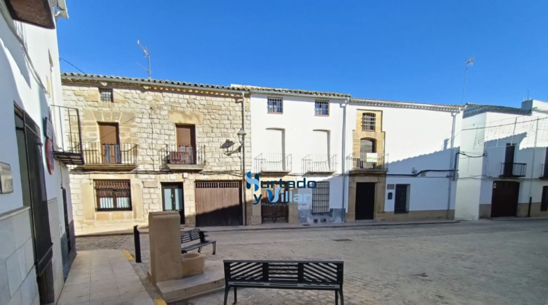Jaén - Sabiote - 295m2
