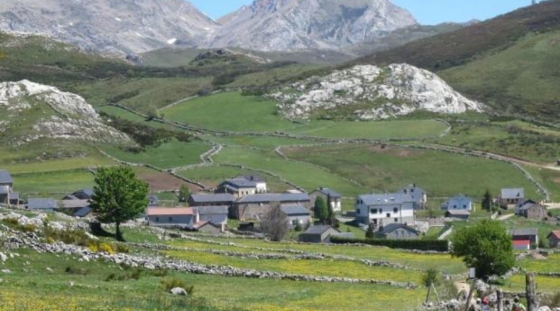 Asturias - Pola de Somiedo - 708m2