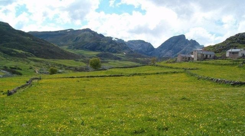 Asturias - Pola de Somiedo - 708m2