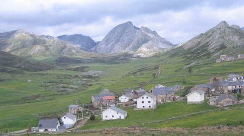 Asturias - Pola de Somiedo - 708m2