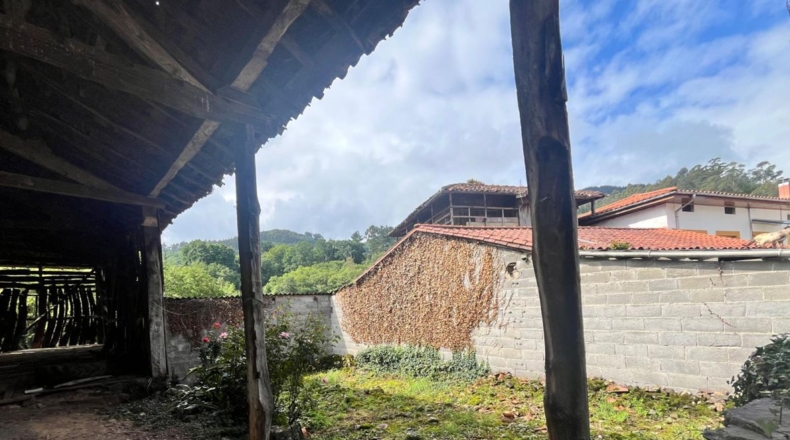 Astúries - Las Corradas - 2575m2