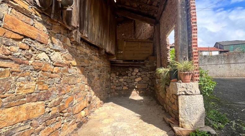 Astúries - Las Corradas - 2575m2