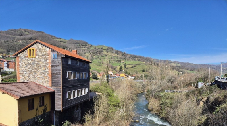 Asturias - Pola de Lena - 256m2