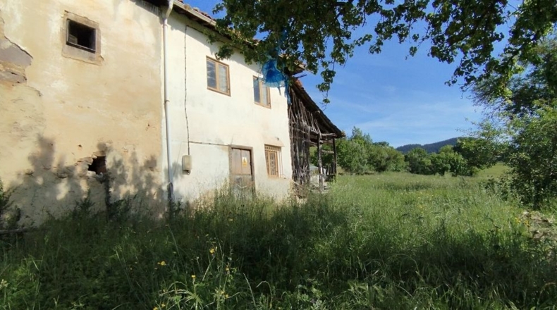 Astúries - El Barrio - 9591m2