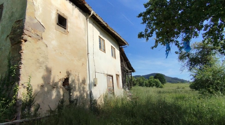 Astúries - El Barrio - 9591m2