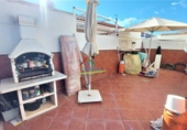 Chalet adosado con terreno en venta en Matalascañas ref: TR16057 foto