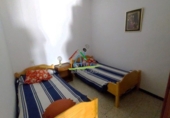 Таунхаус с участком на продажу в городе Cala. Фото