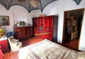 Таунхаус с участком на продажу в городе Cala. Фото