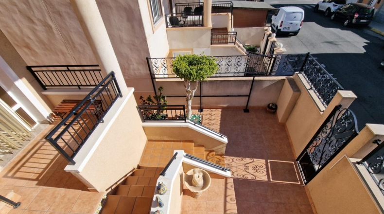 Аликанте - Formentera del Segura - 489m2