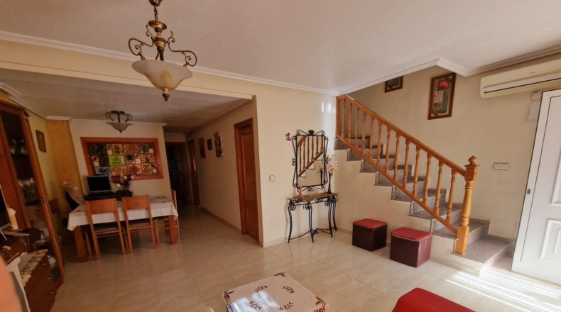 Аликанте - Formentera del Segura - 489m2