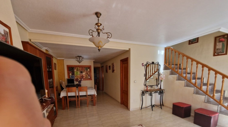 Аликанте - Formentera del Segura - 489m2