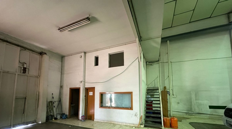 Barcelona - Cornellà de Llobregat - 1500m2