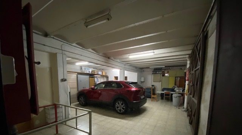 Barcelona - Esplugues de Llobregat - 602m2