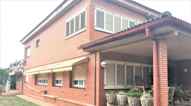 Barcelona - Sant Joan Despí - 1000m2