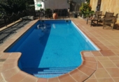 Дом с участком на продажу в городе el Vendrell. Фото