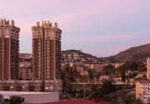 Городская земля под застройку на продажу у города Esplugues de Llobregat. Фото