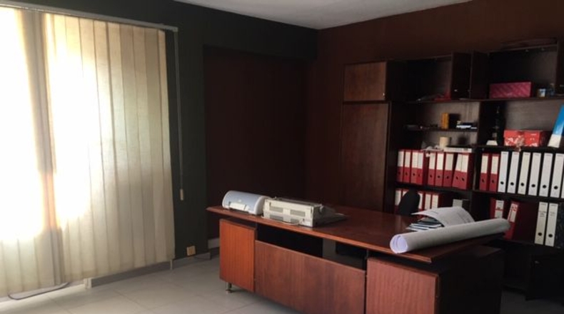 Barcelona - Sant Just Desvern - 4000m2
