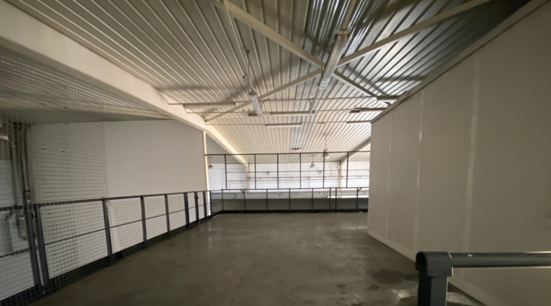 Barcelona - Cornellà de Llobregat - 1000m2