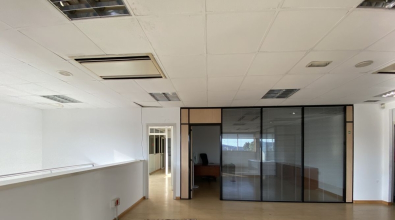 Barcelona - Cornellà de Llobregat - 1000m2