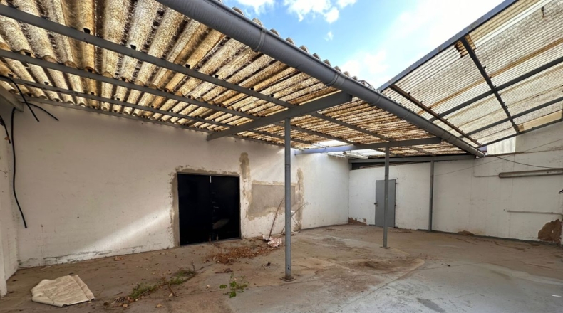 Барселона - Cornellà de Llobregat - 2000m2